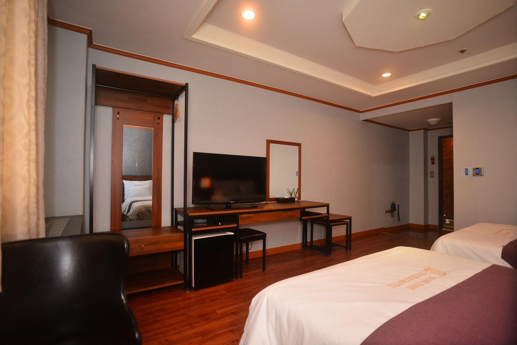 Noblesse Tourist Hotel Сеул Екстер'єр фото