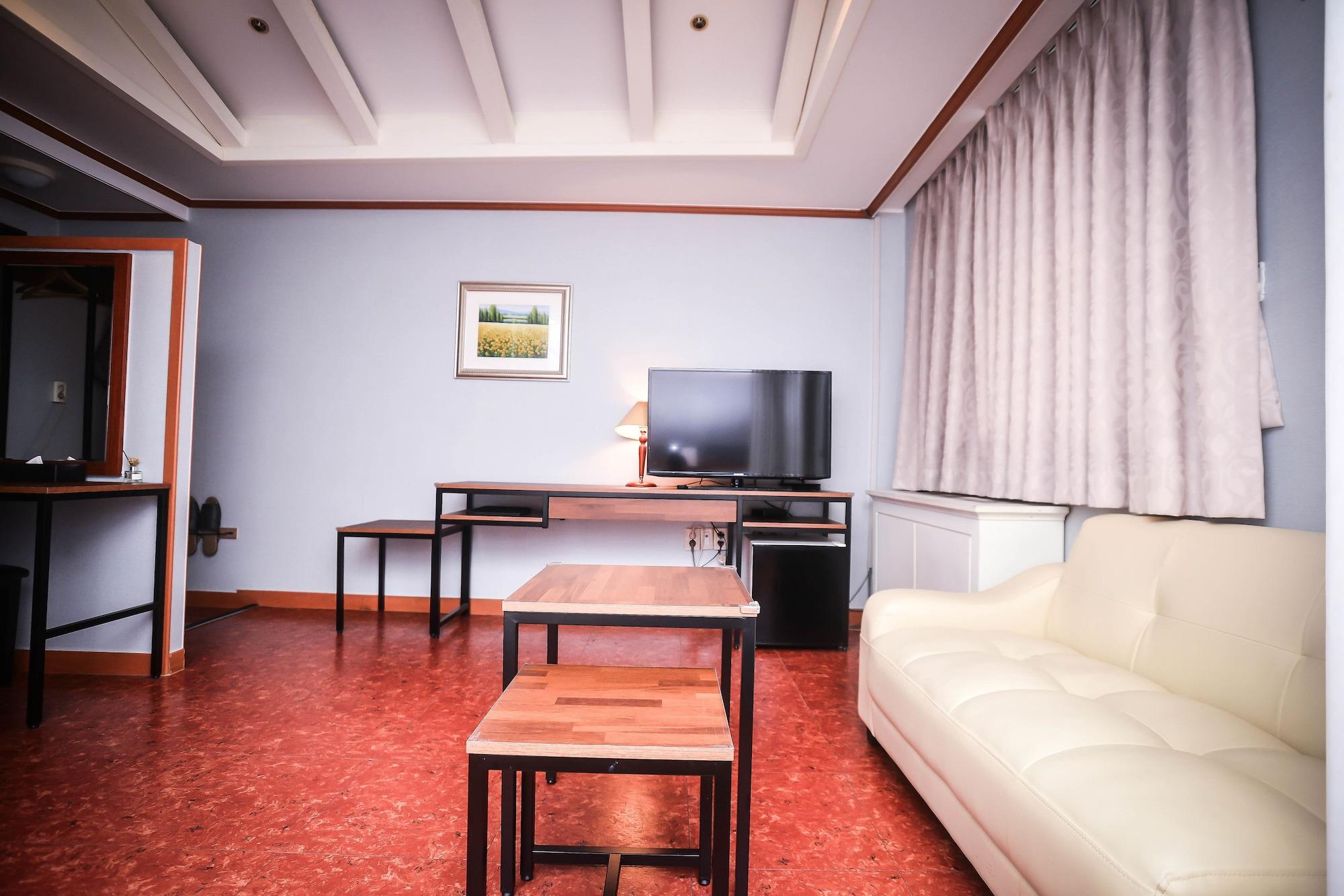 Noblesse Tourist Hotel Сеул Екстер'єр фото