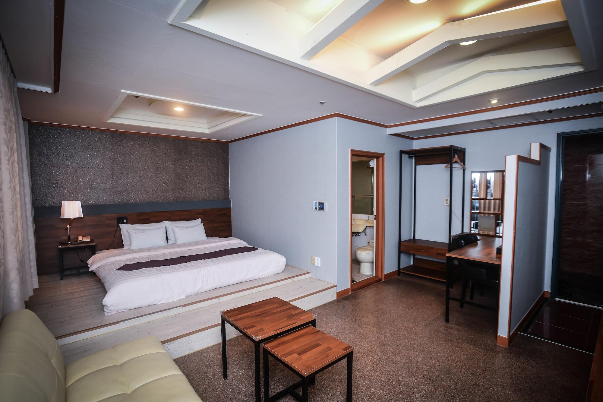 Noblesse Tourist Hotel Сеул Екстер'єр фото