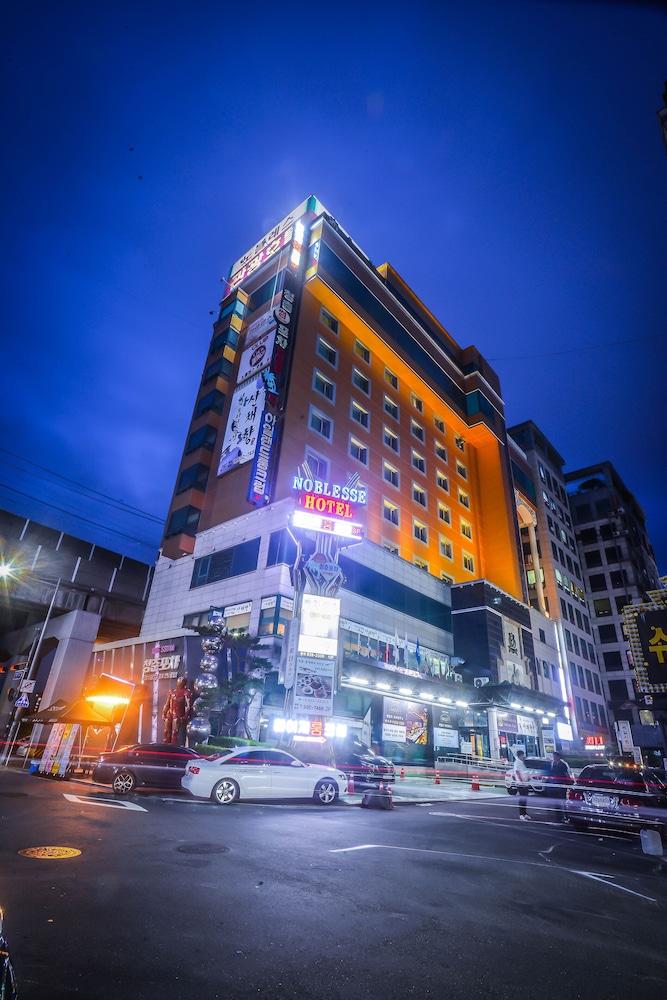 Noblesse Tourist Hotel Сеул Екстер'єр фото