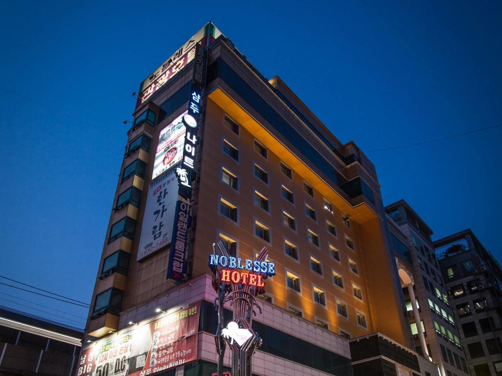 Noblesse Tourist Hotel Сеул Екстер'єр фото